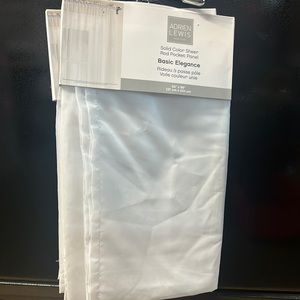 Sheer curtain panel in white